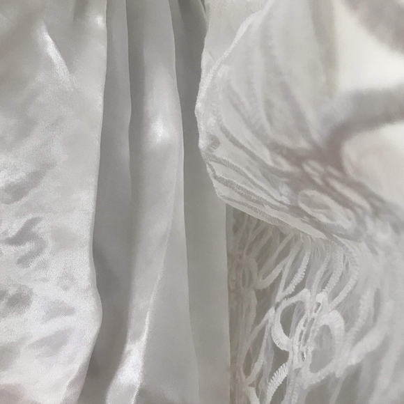 Dress - Picture 3 of 10